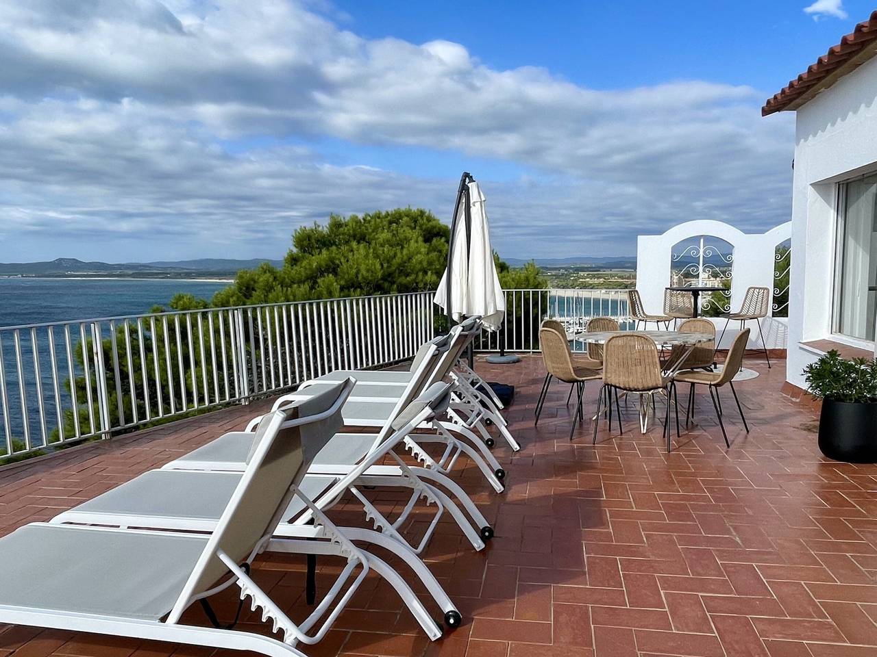 Mediterrane Villa mit 3 Schlafzimmern, Terrasse, atemberaubende Aussicht in l'Estartit, Torroella de Montgrí