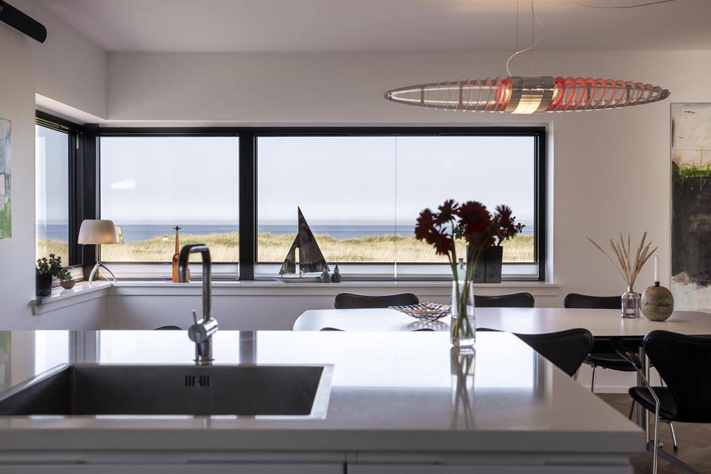 Modernes und großes Ferienhaus mit atemberaubendem Meerblick in Hirtshals, Hirtshals region