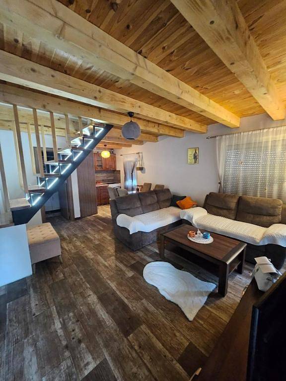 Maison d’hôte pour 5 personnes avec balcon/terrasse in Monténégro