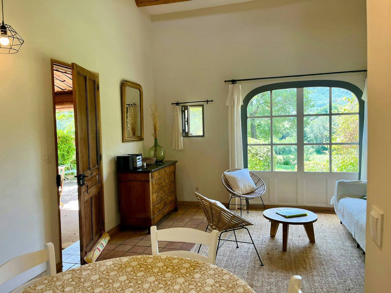 Villa provençale avec vue sur le Luberon in Céreste, Parc naturel régional du Luberon