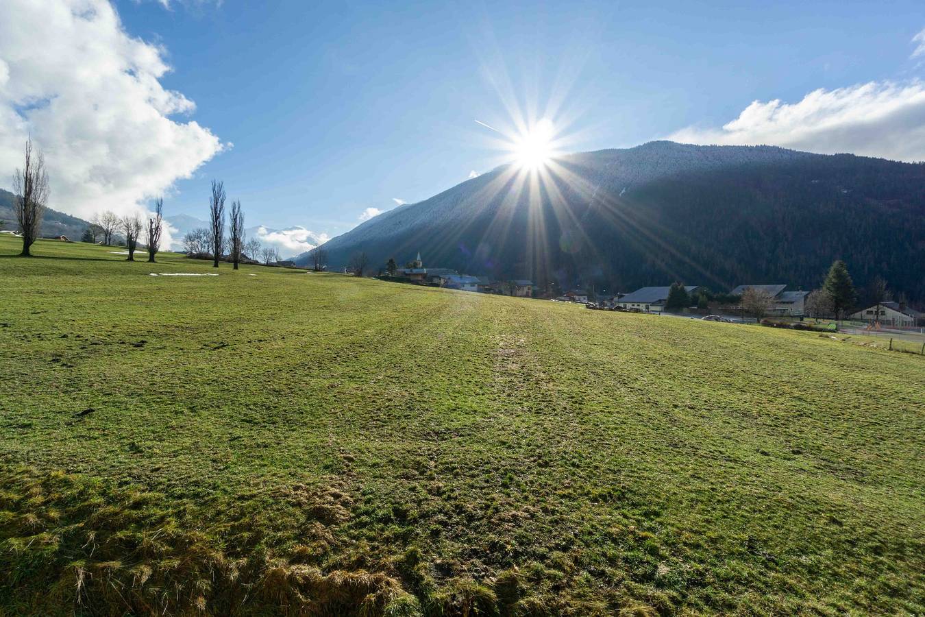 Appartement entier, Appartement "Bel Appartement À La Montagne" avec vue sur la montagne, balcon et Wi-Fi in Séez, Région d'Albertville