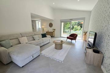 Gîte pour 8 personnes, avec jardin et terrasse à Châteauneuf-sur-Charente