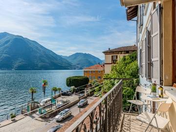 Gîte pour 4 personnes, avec vue sur le lac ainsi que balcon et jardin à Argegno
