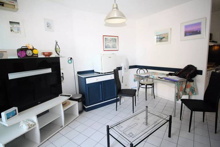 Gîte pour 4 personnes, avec terrasse dans Casino Du Canet En Rousillon - 3