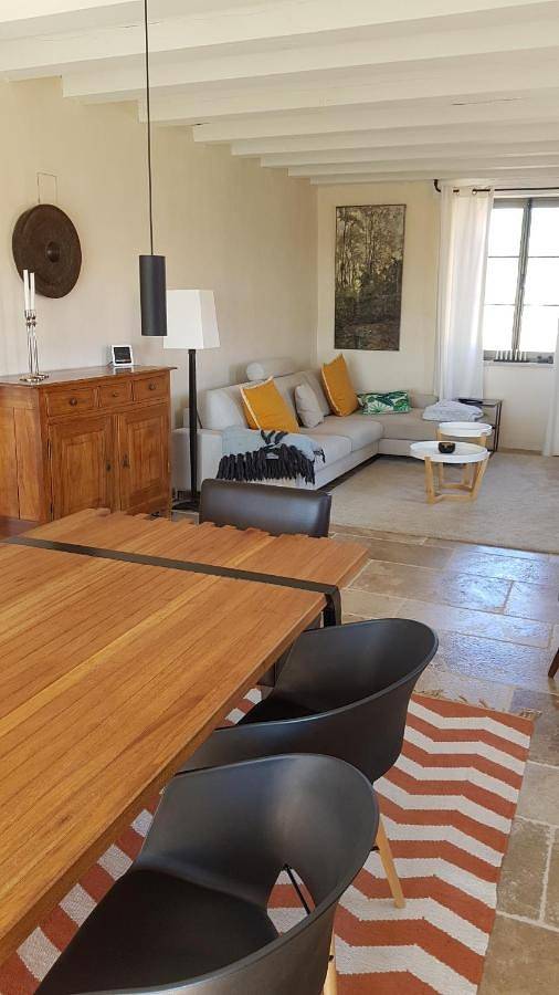 Two-Bedroom House in Figeac, Lot