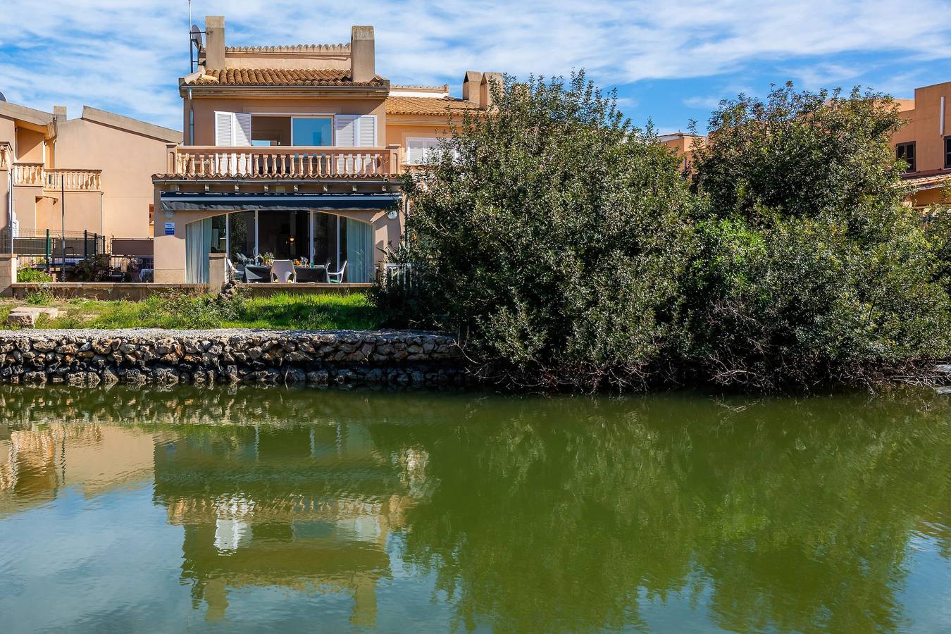 Apartamento entero, Apartamento 'Alcudia House' cerca de la playa con vistas a la montaña y al lago y Wi-Fi in Alcúdia, Costa de Mallorca
