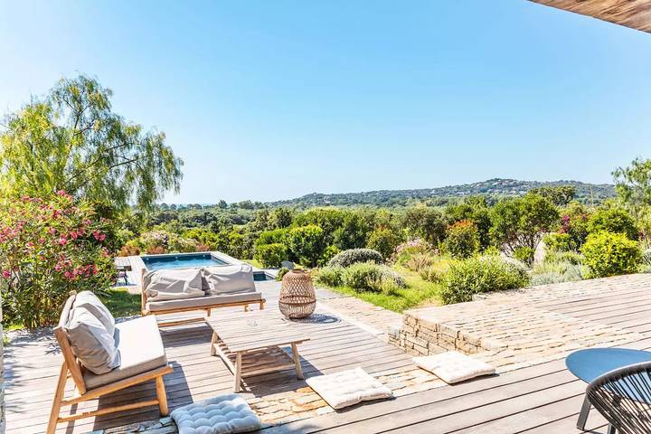 Location de vacances pour 8 personnes, avec vue et jardin dans Plage de Fautea - 2