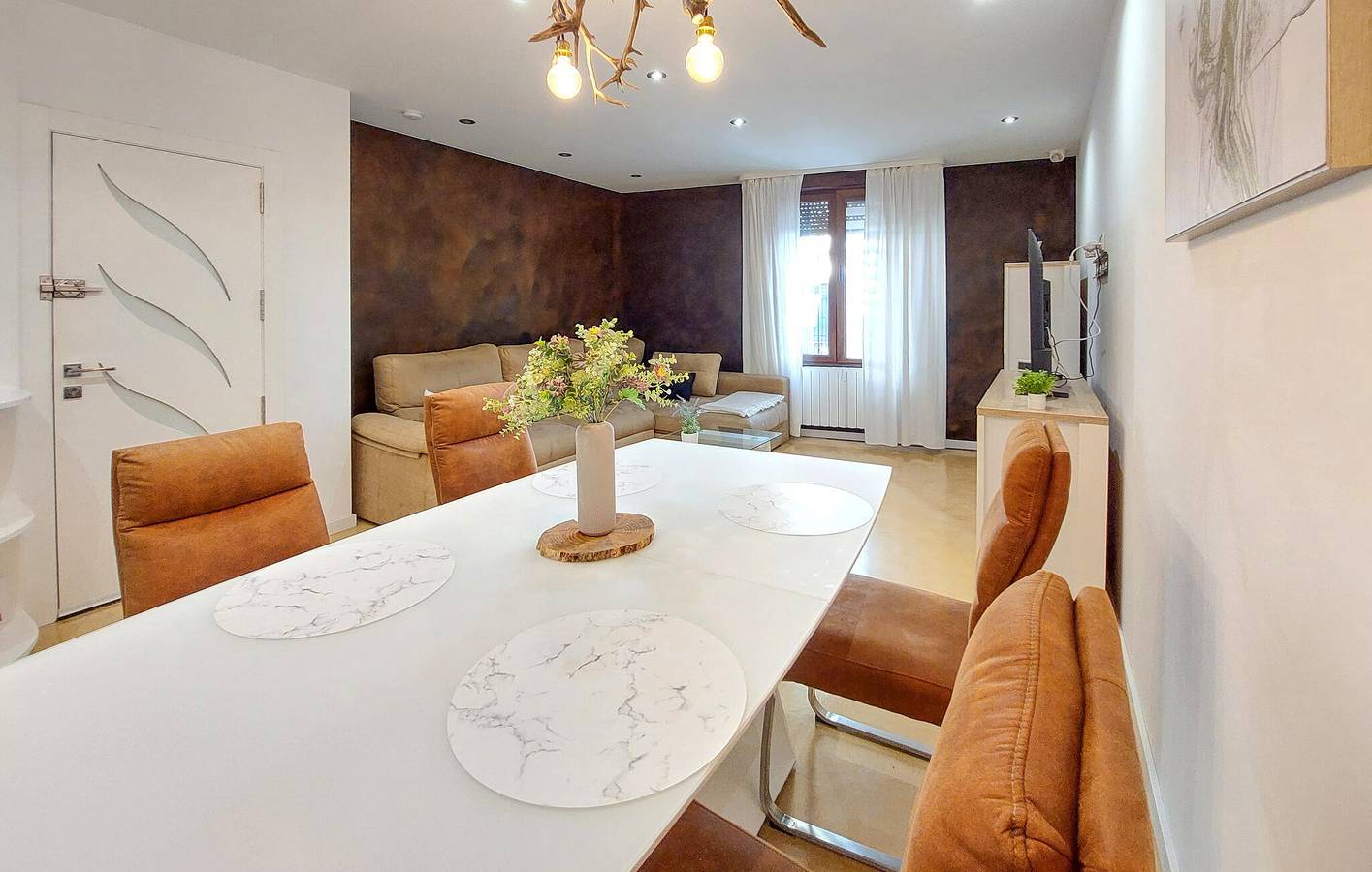 Apartamento vacacional entero, Moderno Apartamento de Vacaciones cerca del Centro de Castellón con WiFi y Parking in Castellón de la Plana, Costa del Azahar