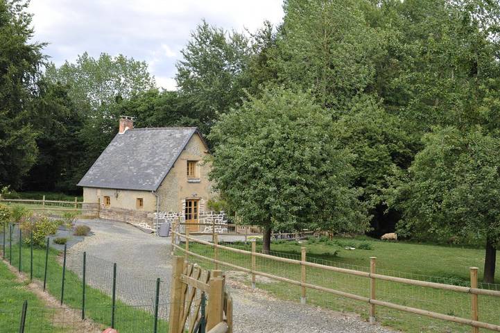Cottage per 2 persone, con giardino in Francia