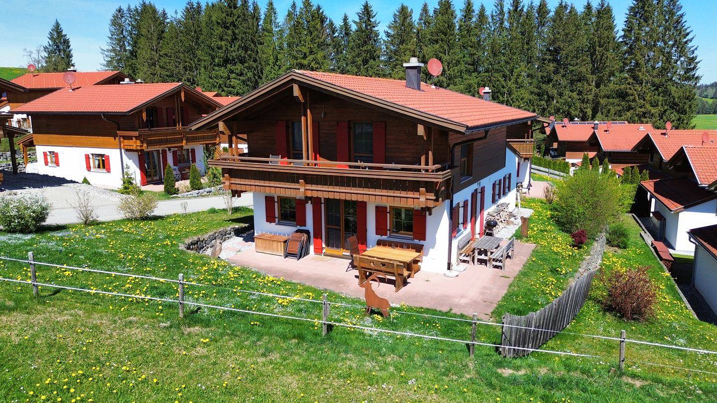 Freistehendes Ferienhaus mit außergewöhnlichem Seeblick, Sauna und Kaminofen in Lechbruck am See, Bayerisch Schwaben