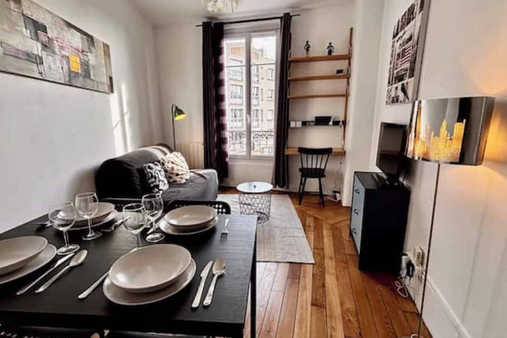 Apartamento entero, Cosy 2-room apartment near Paris, La Défense, Versailles, Roland Garros. in Suresnes, Altos del Sena