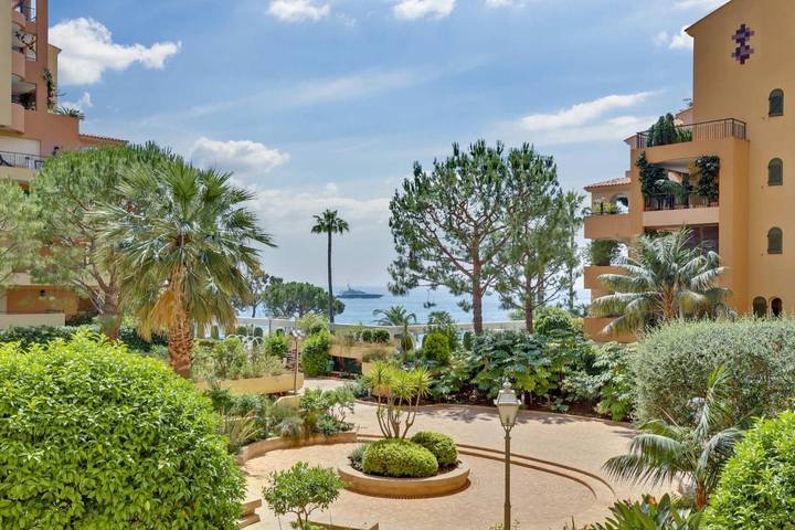 Hôtel pour 4 personnes, avec piscine ainsi que vue et jardin à Monaco - 3