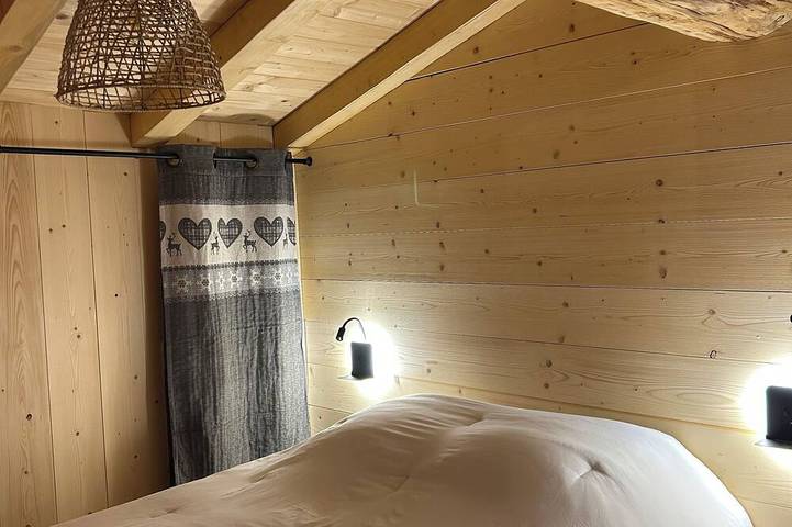 Chalet with Balconies (sleeps 10) in Saint-Michel-de-Maurienne, Massif de la Vanoise