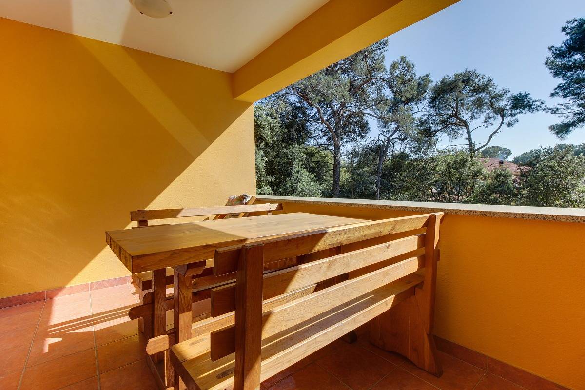 Ganze Wohnung, 1-Zimmer-Ferienwohnung mit Terrasse Artatore, Losinj A-8022-e in Aratore, Kvarner Inseln