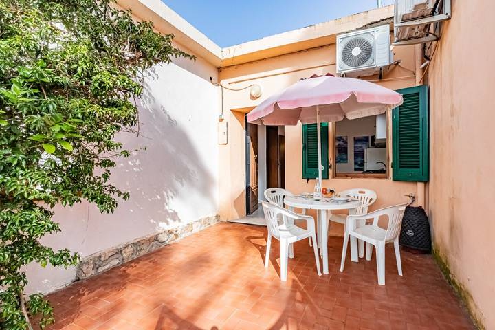 Casa vacanza per 2 persone, con giardino, con animali domestici in Capoliveri