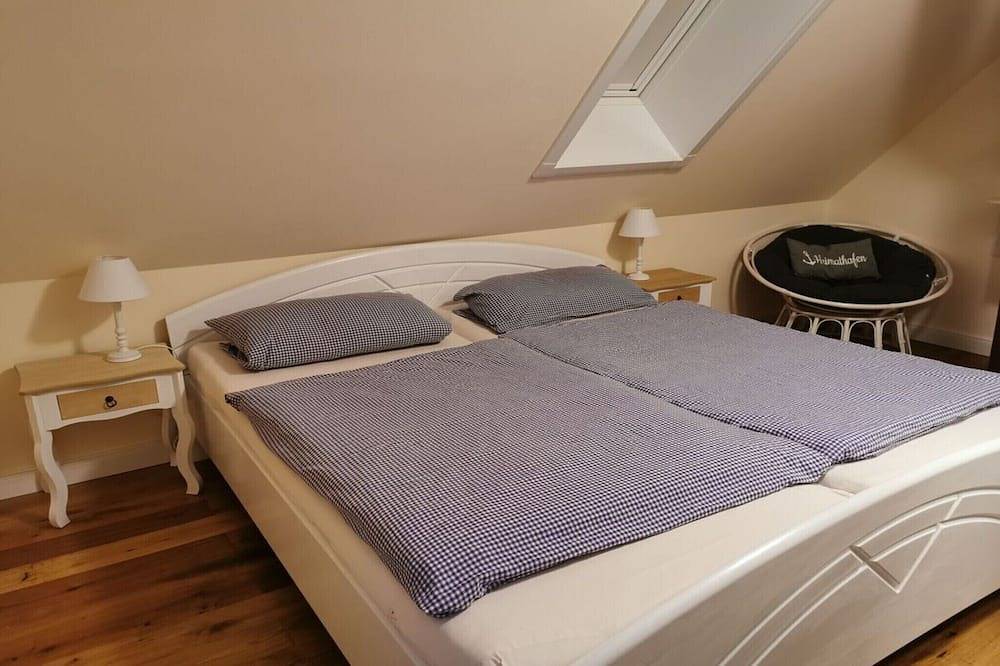 Ferienwohnung in Wyk mit Schwimmbecken in Nordfriesische Inseln (Schleswig-Holstein), Wyk auf Föhr