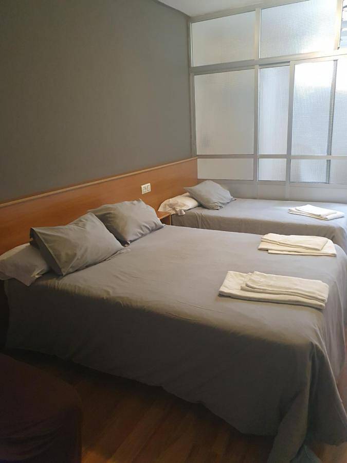 Standard Twin Room with Shared Bathroom in Lavacolla, Saint-Jacques-de-Compostelle