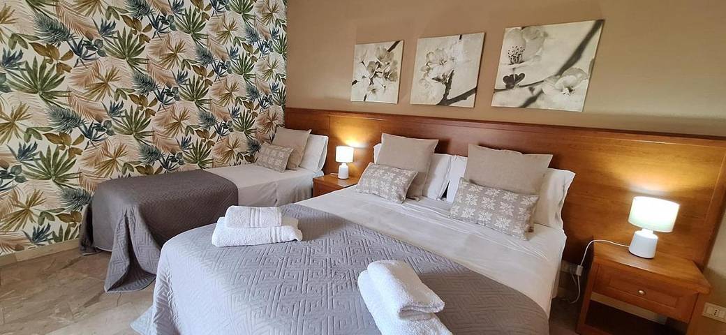 Maison d’hôte pour 5 personnes, avec vue et balcon à Milazzo - 2