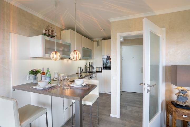 Ferienwohnung für 2 Personen, mit Balkon und Seeblick in Plön - 2