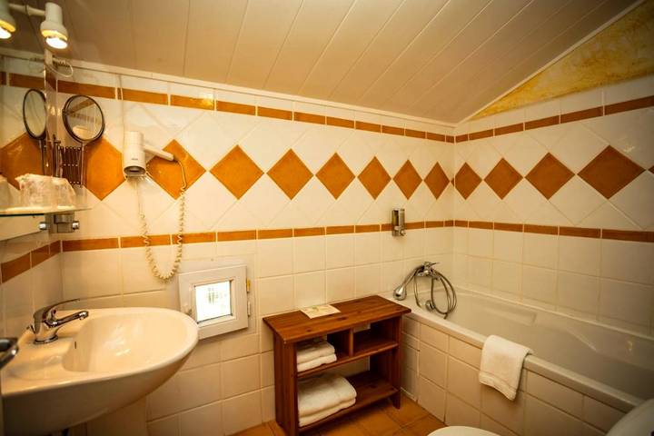 Maison d’hôte pour 2 personnes, avec terrasse et piscine à Uzès - 4