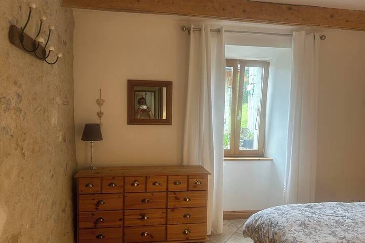 Gîte pour 6 personnes, avec jardin et terrasse à Montmin - 4