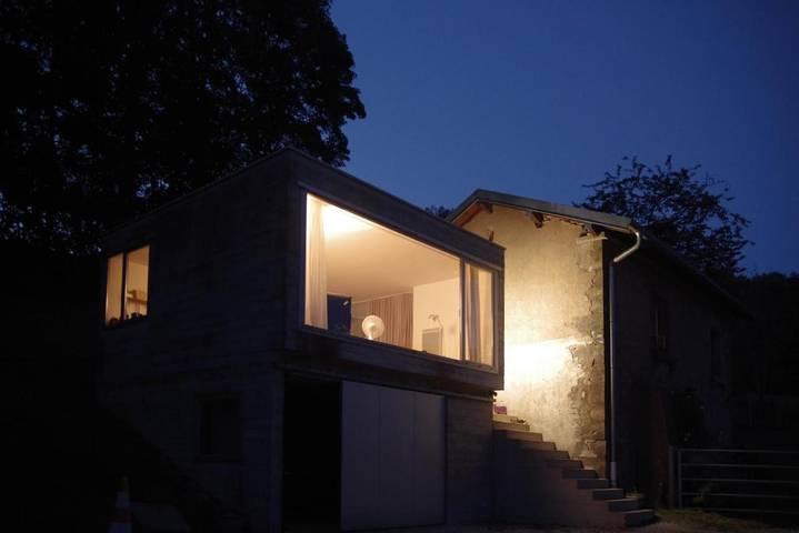 Location de vacances pour 4 personnes, avec Jardin et Sauna ainsi que Vue sur le lac et Vue à Saint-Colomban - 4
