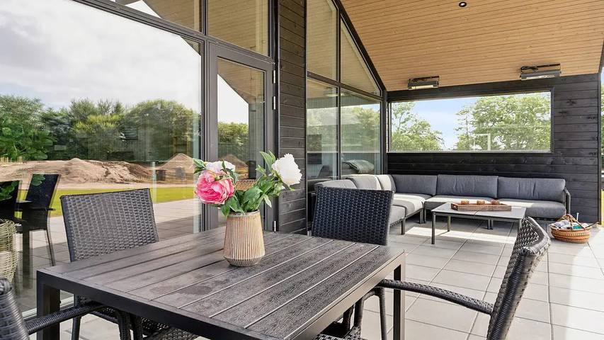 Ferienhaus für 21 Personen, mit Sauna und Whirlpool sowie Terrasse und Pool in Mommark - 4