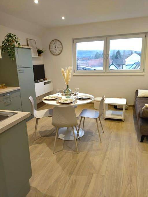 Appartement entier, One-Bedroom Apartment in Dinsheim-sur-Bruche, Bas-Rhin Alsace