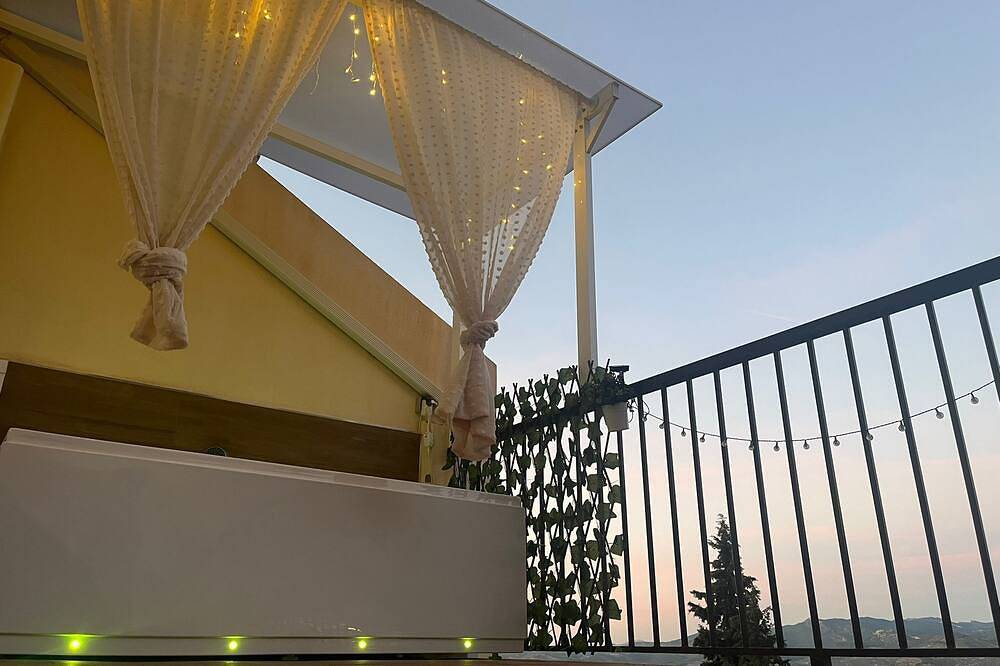 Entire apartment, Balcony of La Iruela Ii in La Iruela, Sierras de Cazorla and Segura Natural Park