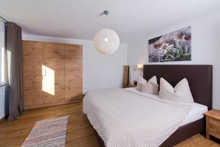 Ferienwohnung für 3 Personen, mit Terrasse und Garten sowie Ausblick in Prutz