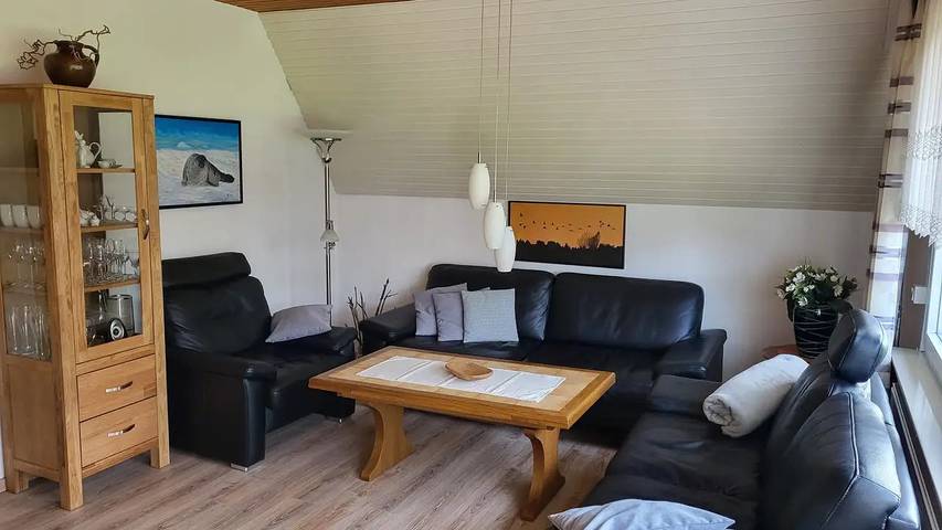 Ferienhaus für 4 Personen, mit Terrasse und Garten in Greetsiel - 2