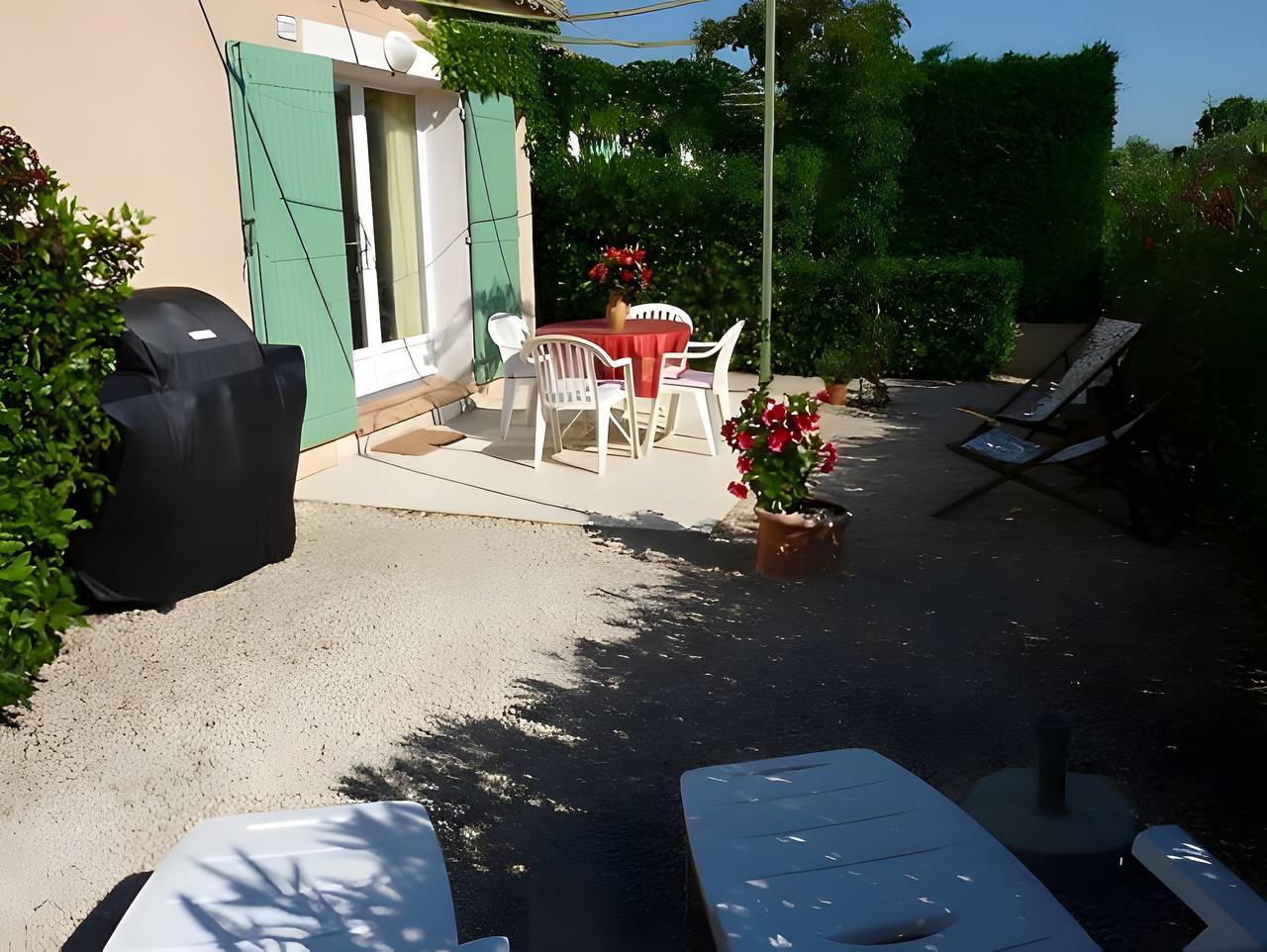 Mazet en residencia segura con piscina cerca de las Alpilles y del centro de la ciudad in Saint-Rémy-de-Provence, Region de Arles