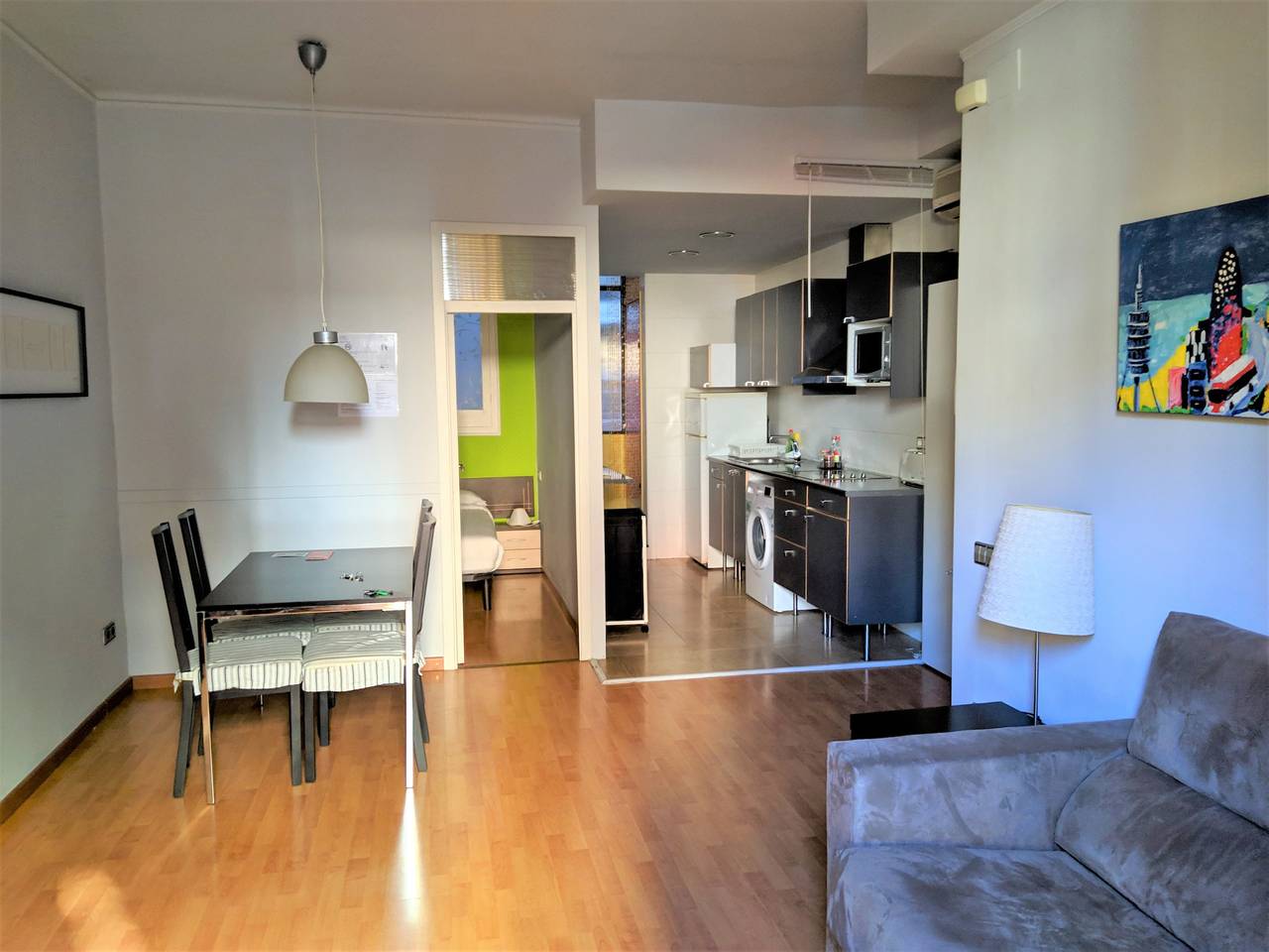 Entire apartment, Plaza España & Montjuïc, piso en alquiler por días muy bonito, tranquilo, agradable en Barcelona centro in Barcelona Centre, Barcelona