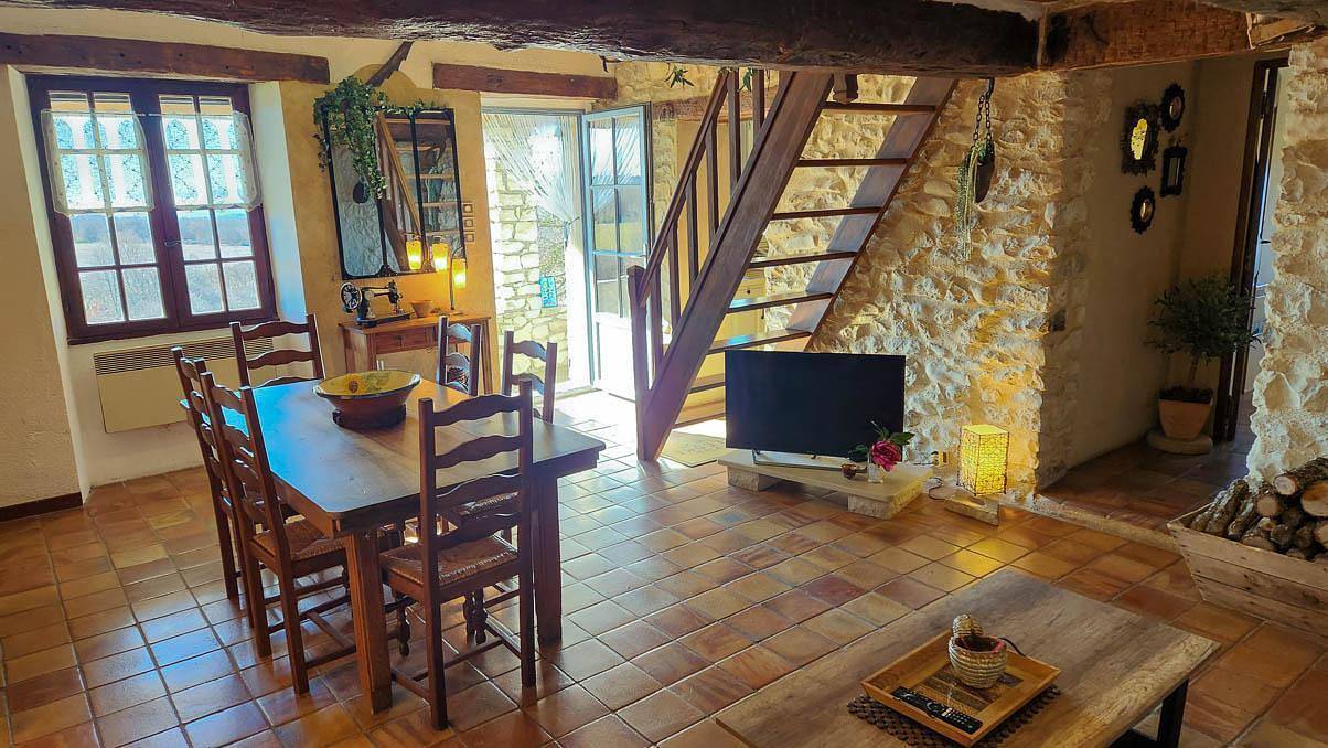 Gîte für 5 Personen mit Terrasse in Revest-du-Bion, Forcalquier und Umgebung