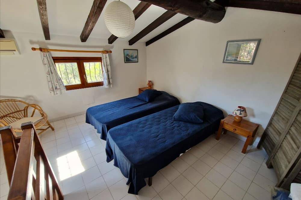 Villa Rotondo 5pers, 2 Chambres Sublime Plage de Santa Giulia à 2min à Pied in Santa Giulia, Porto Vecchio