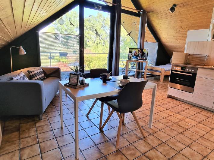 Ganze Ferienwohnung, Dg-Appartement 3 mit Balkon "Gartenblick" in Seevetal, Landkreis Harburg