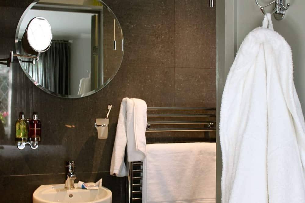 Entire apartment, The Grey Room - Luxurious, Private in Bury St Edmunds, Suffolk