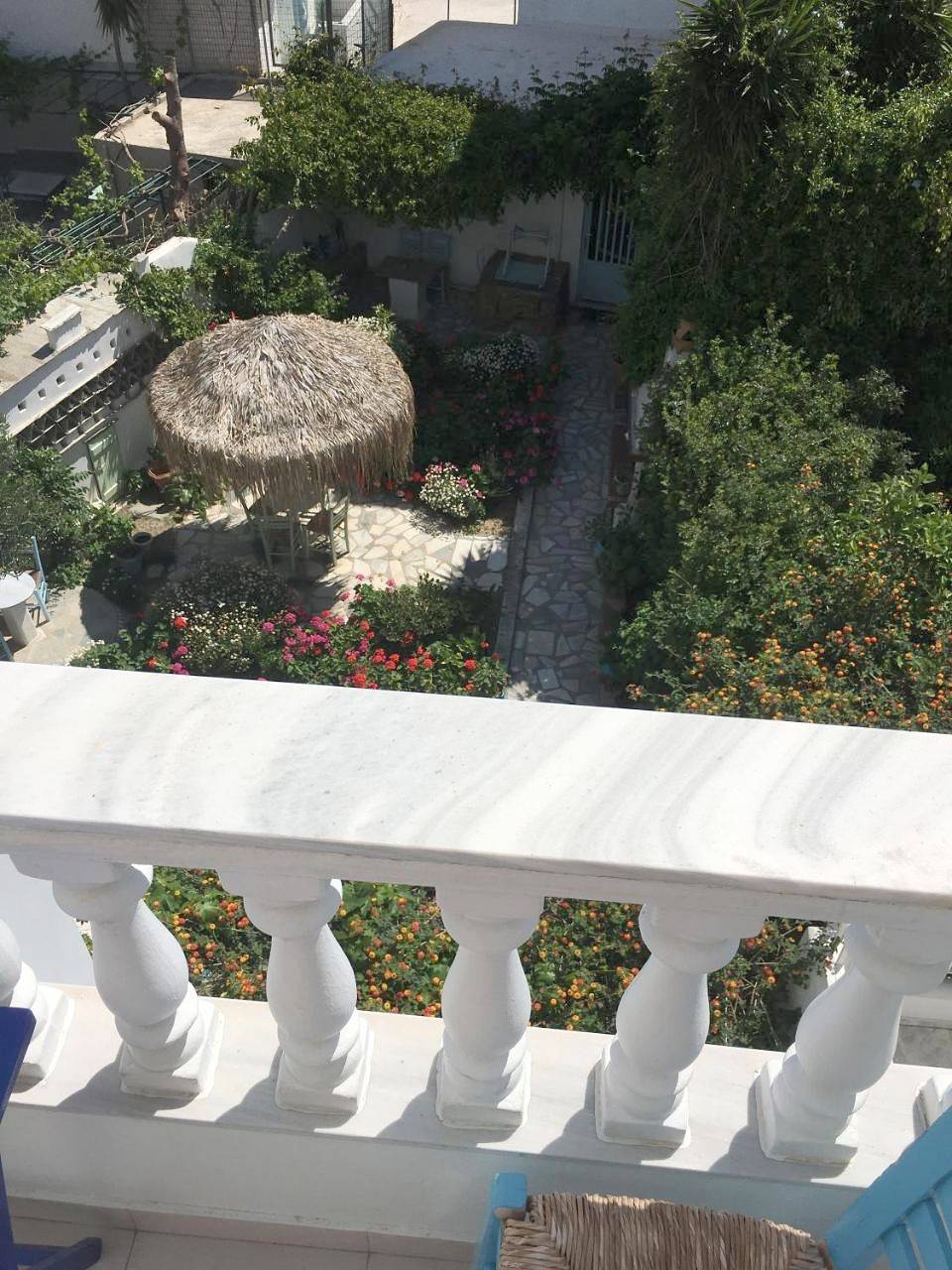 Nikoleta Rooms in Tinos