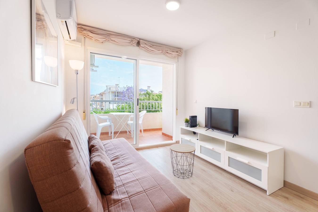 Apartamento entero, Apartamento 'Lopimar Jose Segrelles' con terraza privada, a unos pasos de la playa in Canet de Berenguer, Costa de Valencia