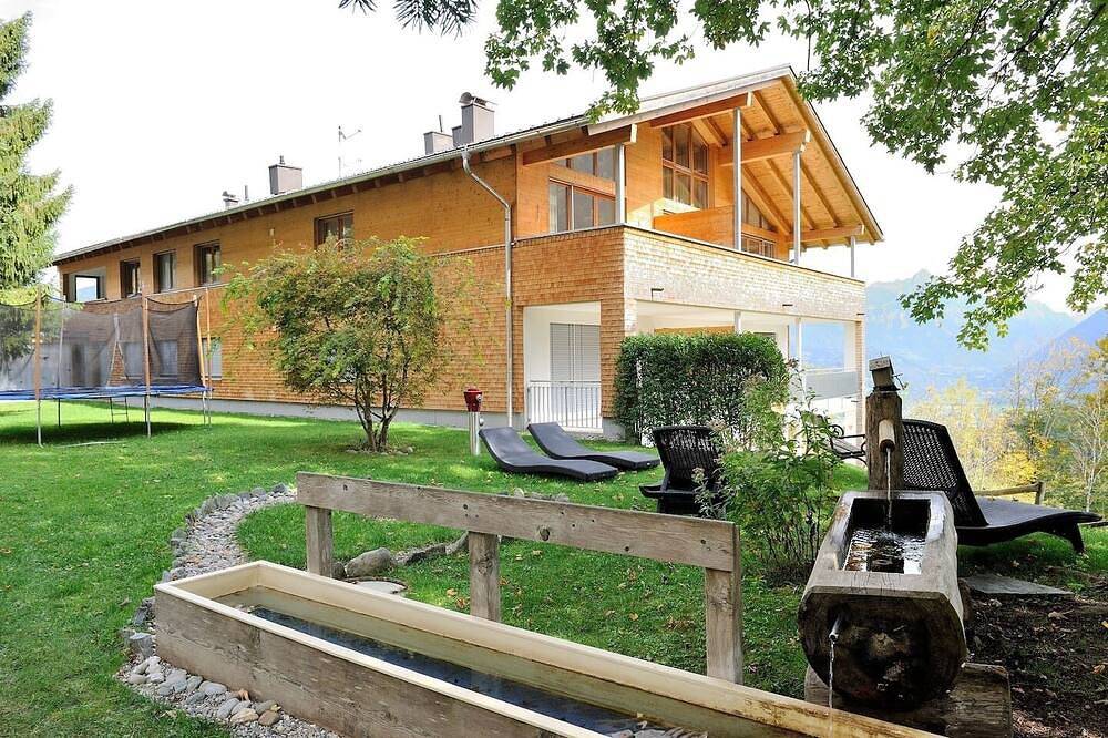 Apartamento entero, Apartamento vacacional con zona ajardinada in Rätikon mountain range, Bürserberg