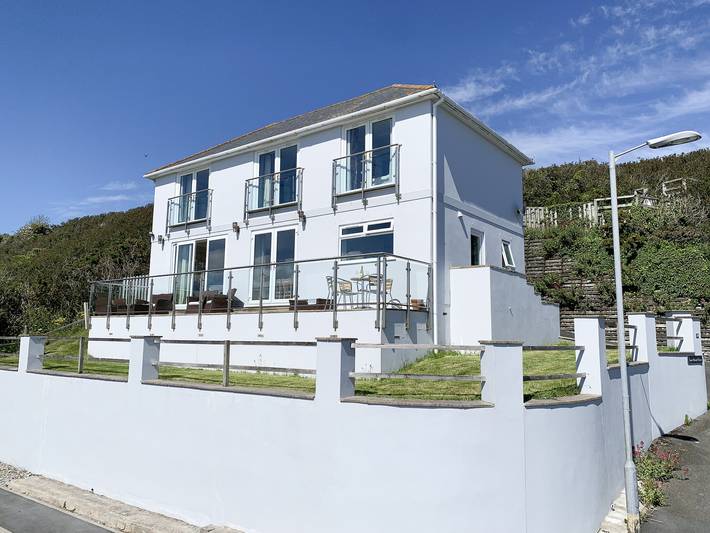 Cottage for 8 people, with garden, with pets in Cornwall