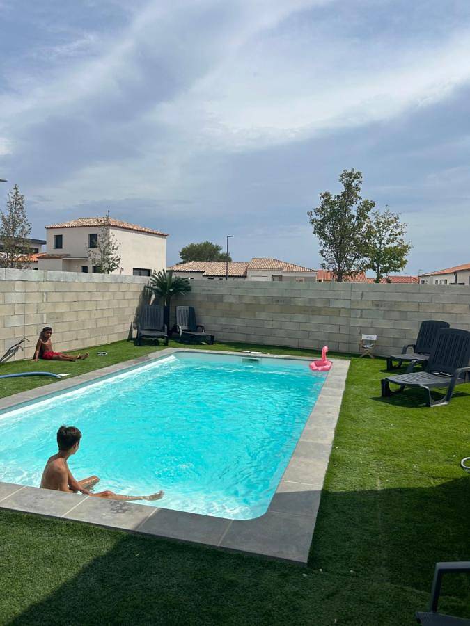 Appartement entier, Appartement + piscine et extérieur in Rivesaltes, Côte méditerranéenne (France)