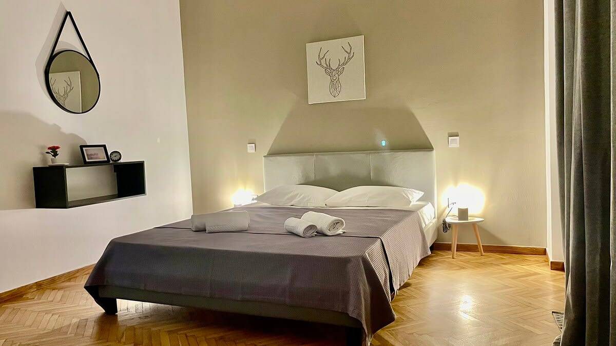 Ganze Wohnung, Ferienwohnung für 4 Personen mit Balkon/Terrasse in Zentral-Athen, Athen