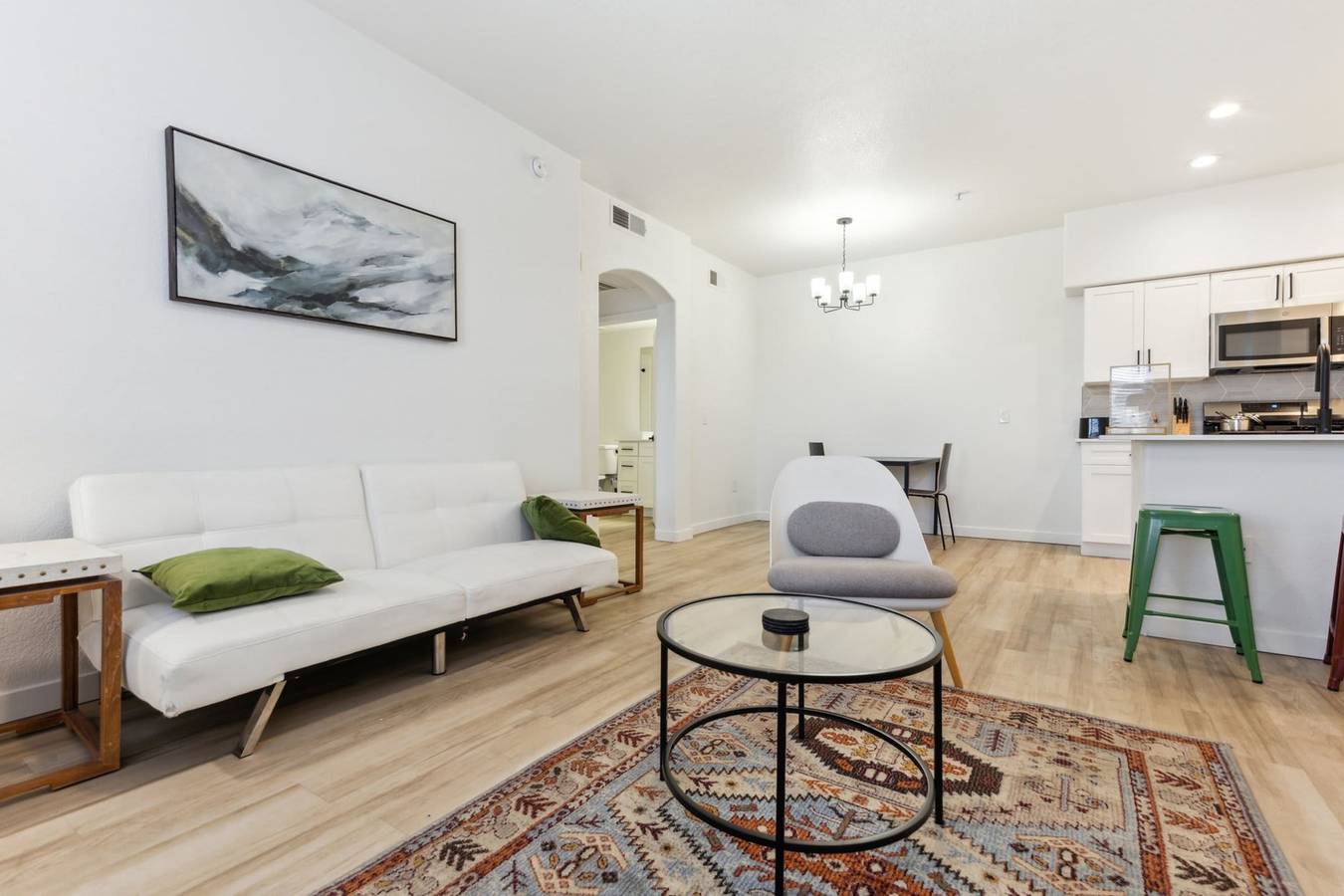 Ganze Wohnung, Cozysuites Glendale by the stadium with pool 19 in Glendale, Maricopa County