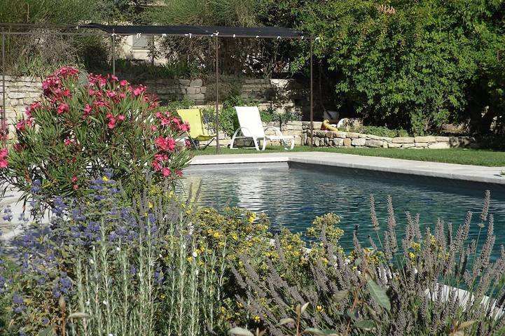 Chalet para 2 personas, con terraza además de jardín y piscina, Se admiten mascotas - 1