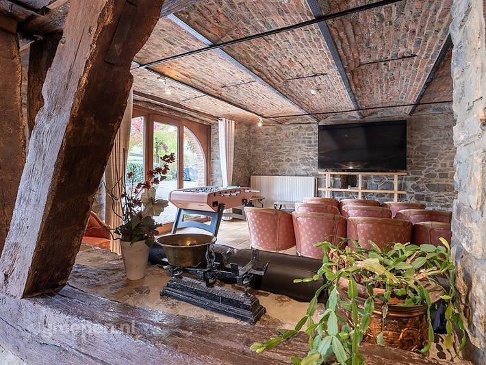 Location de vacances pour 29 personnes, avec terrasse ainsi que balcon/terrasse et sauna à Rendeux - 4