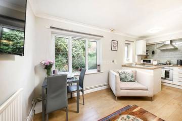 Holiday Rental for 2 People in Slough, Colne Valley Park, Photo 3