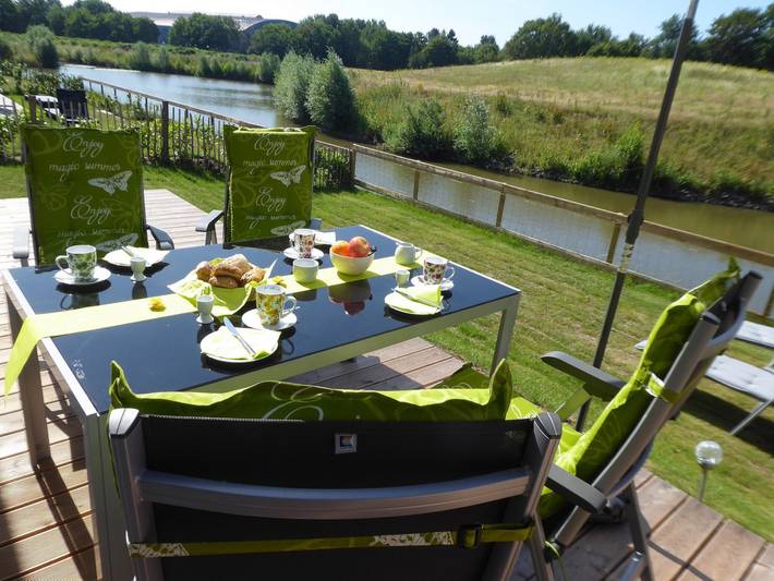 Ferienhaus für 6 Personen, mit Whirlpool und Terrasse sowie Garten und Sauna in Nordhorn