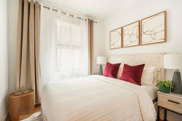 Vacation Rental for 5 Guests in Manhattan, New York City, Picture 2