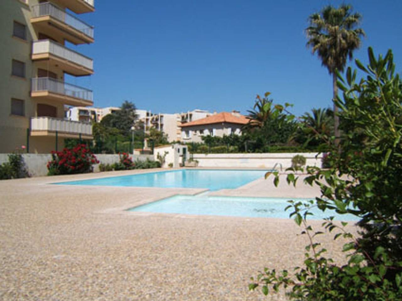 Ganze Wohnung, 2-Zimmer-Wohnung mit Terrasse in Sainte-Maxime in Sainte-Maxime, Mittelmeerküste (Frankreich)